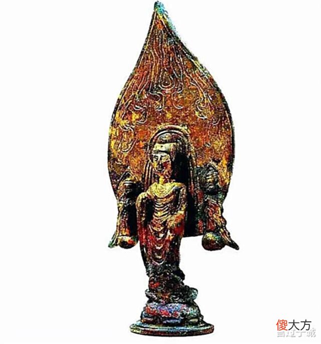 【历史故事】农民挖出两尊“金佛”,专家3个月内拜访9次,最终以3000元征集