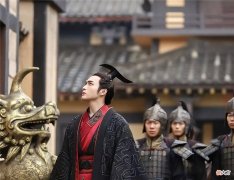 【历史故事】从嬴政称帝到溥仪期间的所有皇帝，如果按综合排名谁是第一？