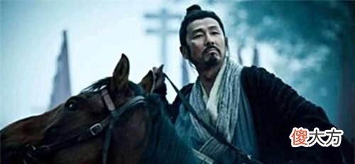 【历史故事】刘邦直到临终前才想通：当初项羽为何选择不渡江，而是横刀自刎？