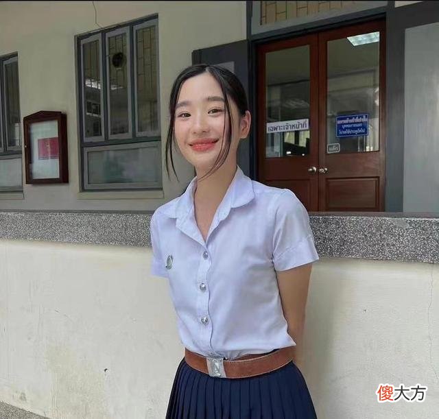 【时尚一点】泰国版《流星花园》女演员的私服穿搭