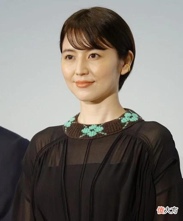 【就爱时尚】日本女神长泽雅美短发少女感十足，网友：仗着自己都不保养