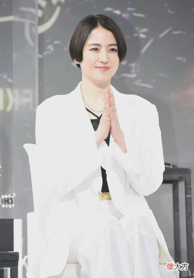 【就爱时尚】日本女神长泽雅美短发少女感十足，网友：仗着自己都不保养