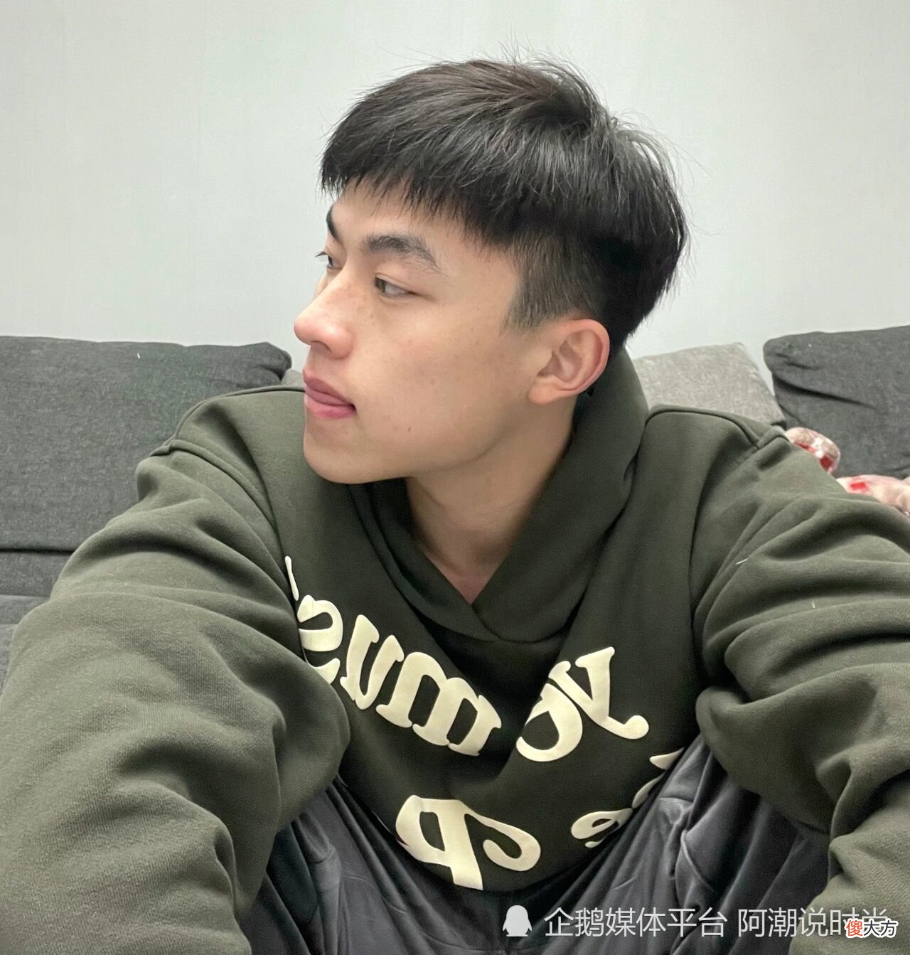 【就爱时尚】今夏还在嫌弃“两边铲短”发型？试试这3款，剪完凉爽帅气又有型！