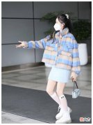 【时尚一点】吴宣仪真任性！头花配短裙，大腿竟然和小腿一样细