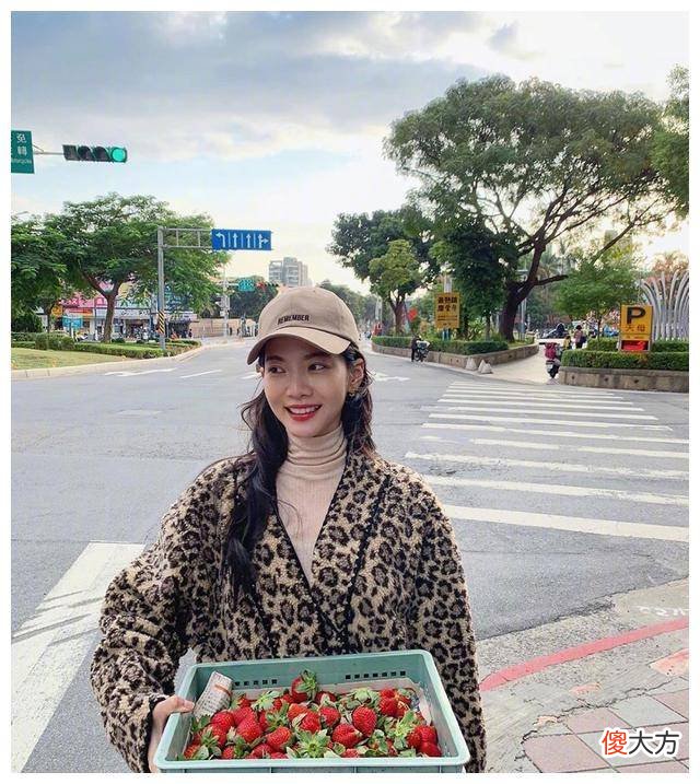 【时尚一点】你觉得曾之乔的哪些穿搭让你印象深刻