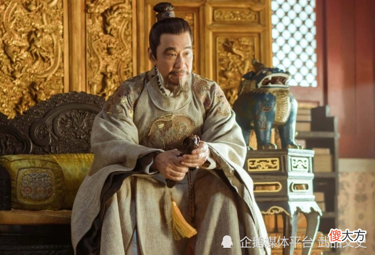 【爱历史】朱棣私访青楼，老鸨带来一女子！朱棣看后：不活剐了你天理难容！