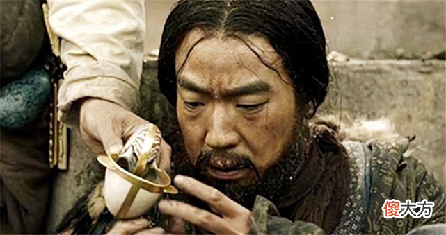 【爱历史】古墓里发现一神杯,杯中酒饮不完,X光一照才知道原因