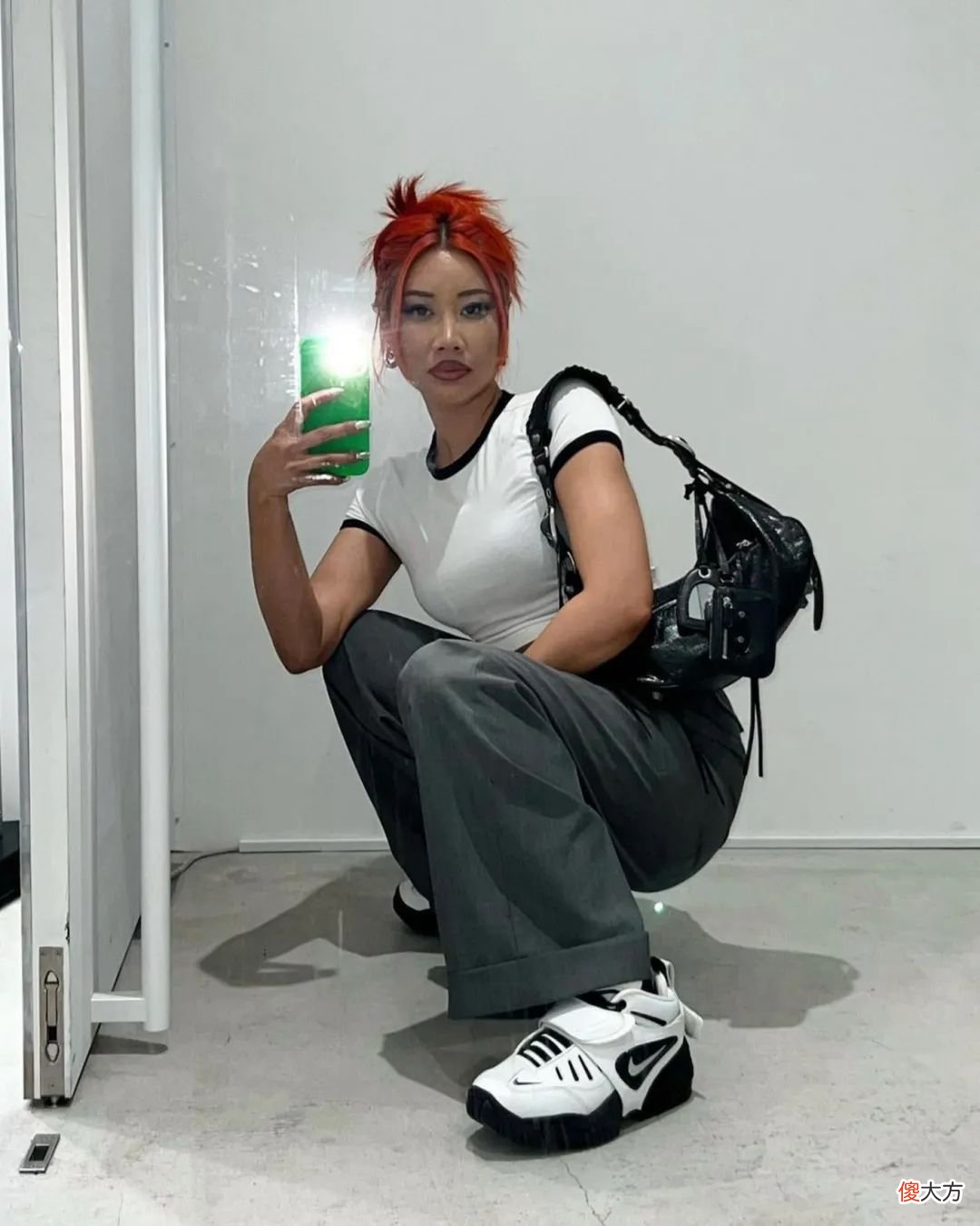 【就爱时尚】AMBUSH x Nike 新鞋实物曝光！超火“熊猫”配色！