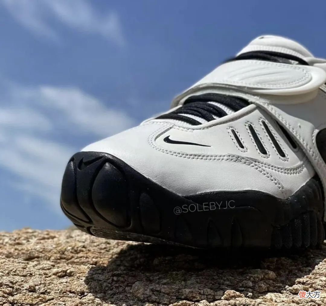 【就爱时尚】AMBUSH x Nike 新鞋实物曝光！超火“熊猫”配色！
