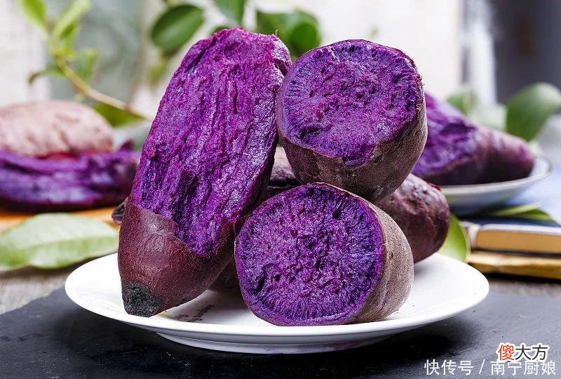 【就爱时尚】女人过了30岁,记得要多吃3种食物,“维E”含量高,让你容光焕发