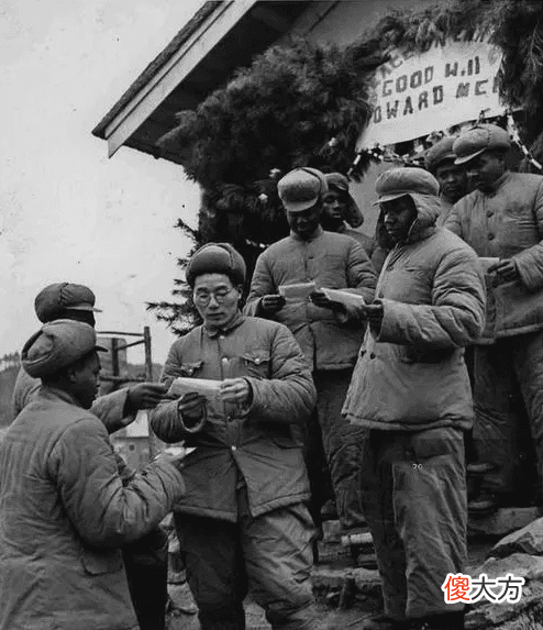 【爱历史】他被美军俘虏，训练成间谍，却炸了美机立了功，归来后被当成叛徒