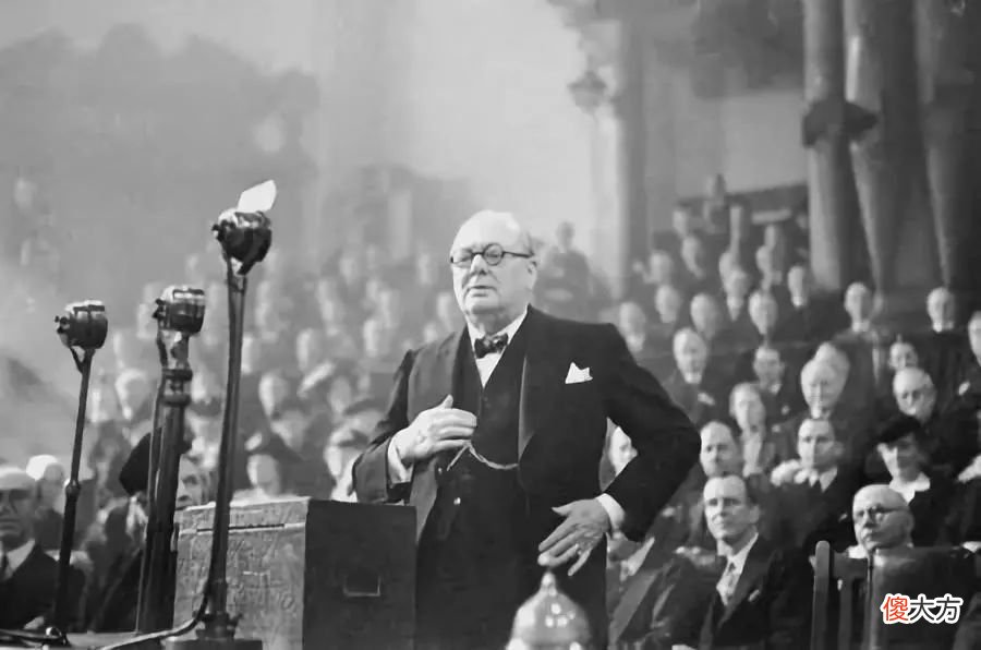 【历史故事】名人效应：丘吉尔1953年扔掉的半只雪茄，被清洁工捡起，卖了5万