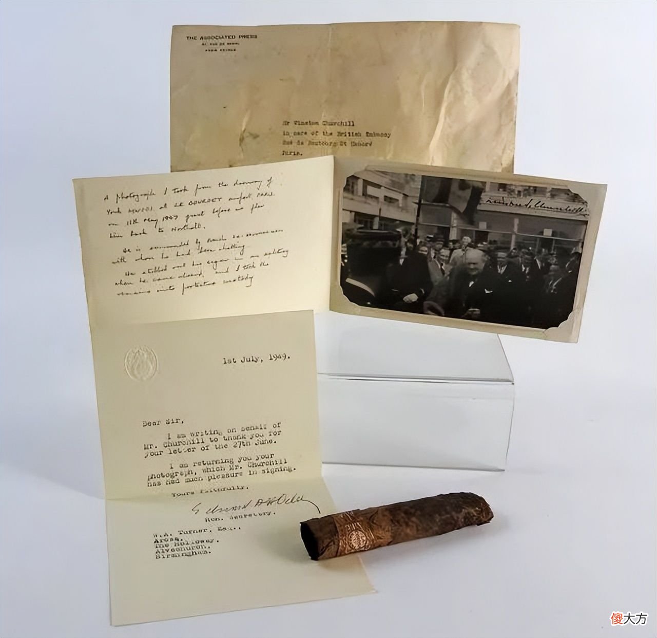 【历史故事】名人效应：丘吉尔1953年扔掉的半只雪茄，被清洁工捡起，卖了5万
