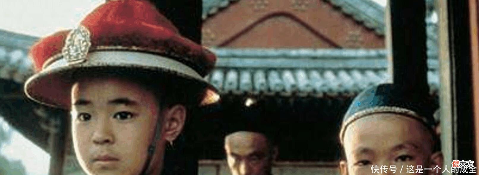 【历史故事】溥仪成最年轻的皇帝,年仅三岁就继位,为何家人却痛哭不已！