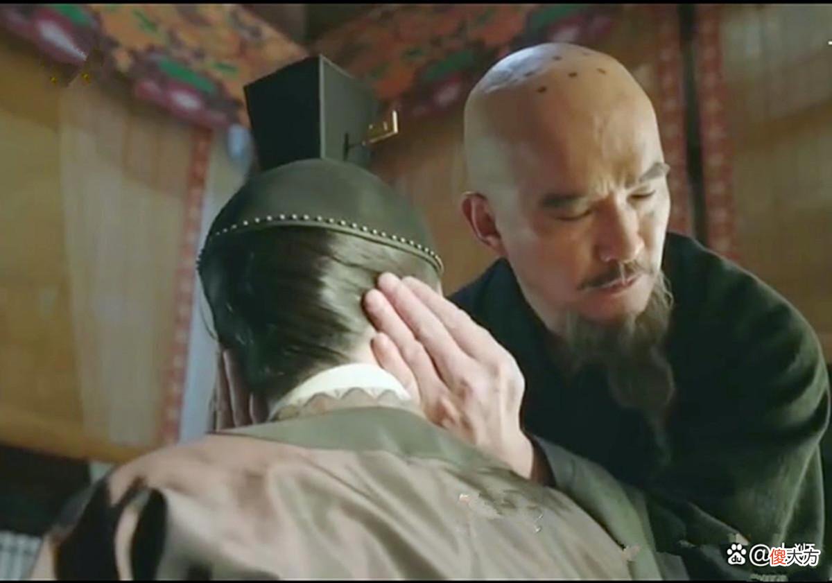 【历史故事】“摸骨术”何其奥秘，清代有个史盲公，随手一摸，便知福祸