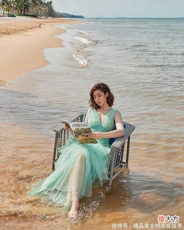 【时尚一点】心真大！美女穿个“内内”就出门，蕾丝的呢，3D立挺