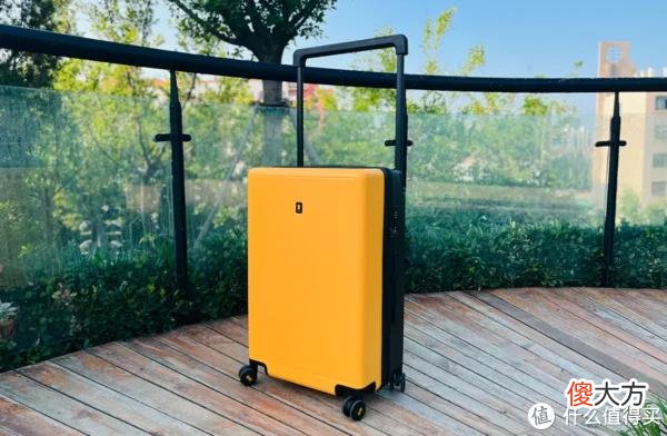 【就爱时尚】颜值不够，箱子来凑，地平线8号大旅行家黑黄撞色你懂得