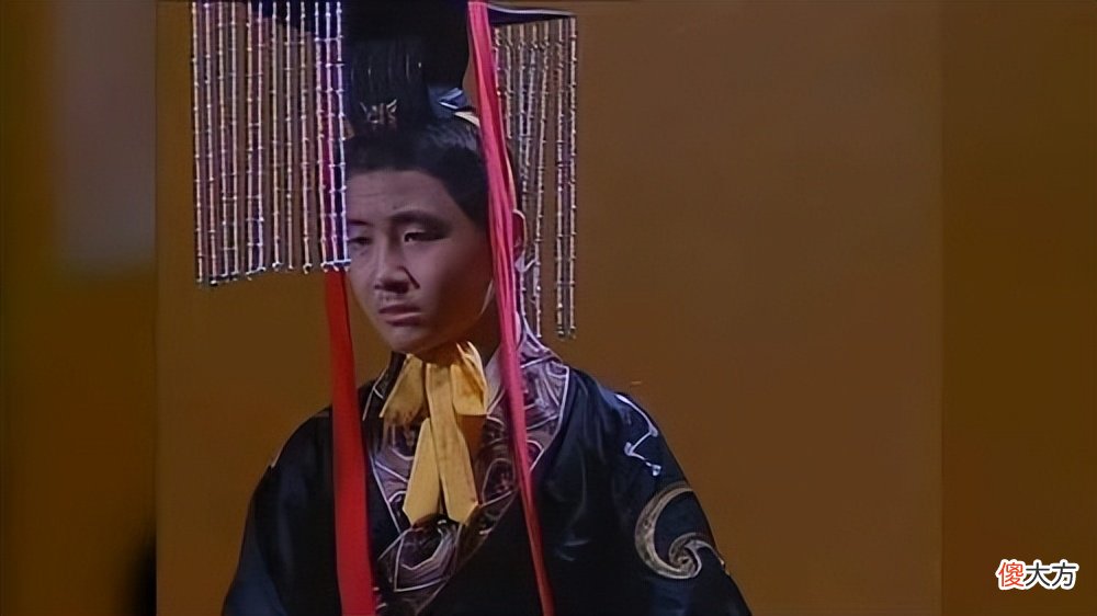 【爱历史】为什么东汉小皇帝频出，却能维持190年，曹魏出了一个就大权旁落