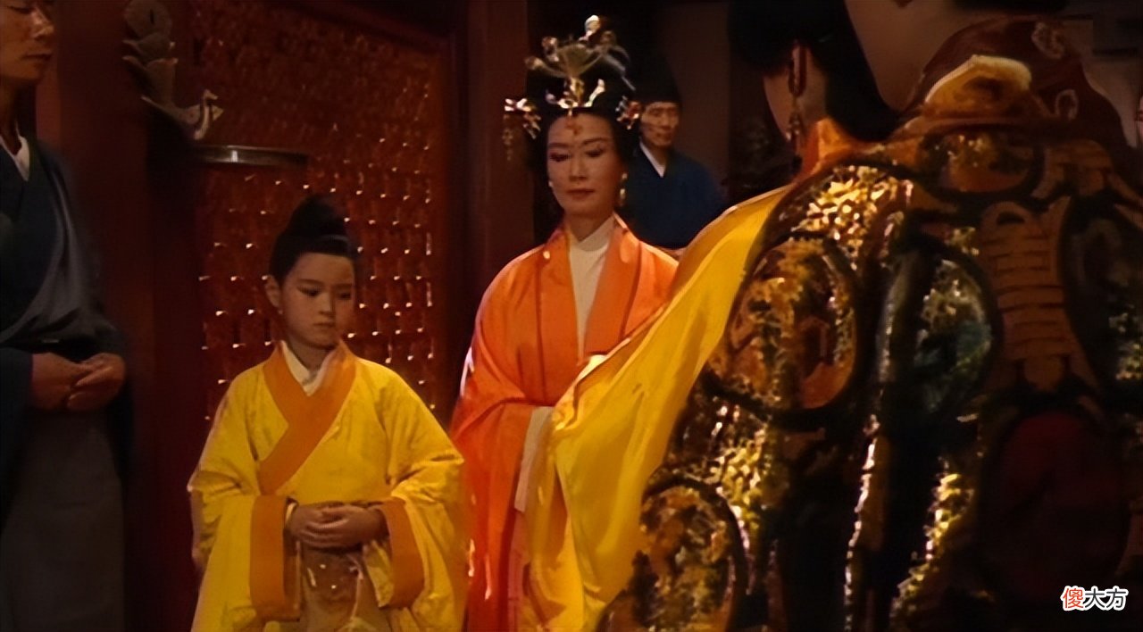 【爱历史】为什么东汉小皇帝频出，却能维持190年，曹魏出了一个就大权旁落