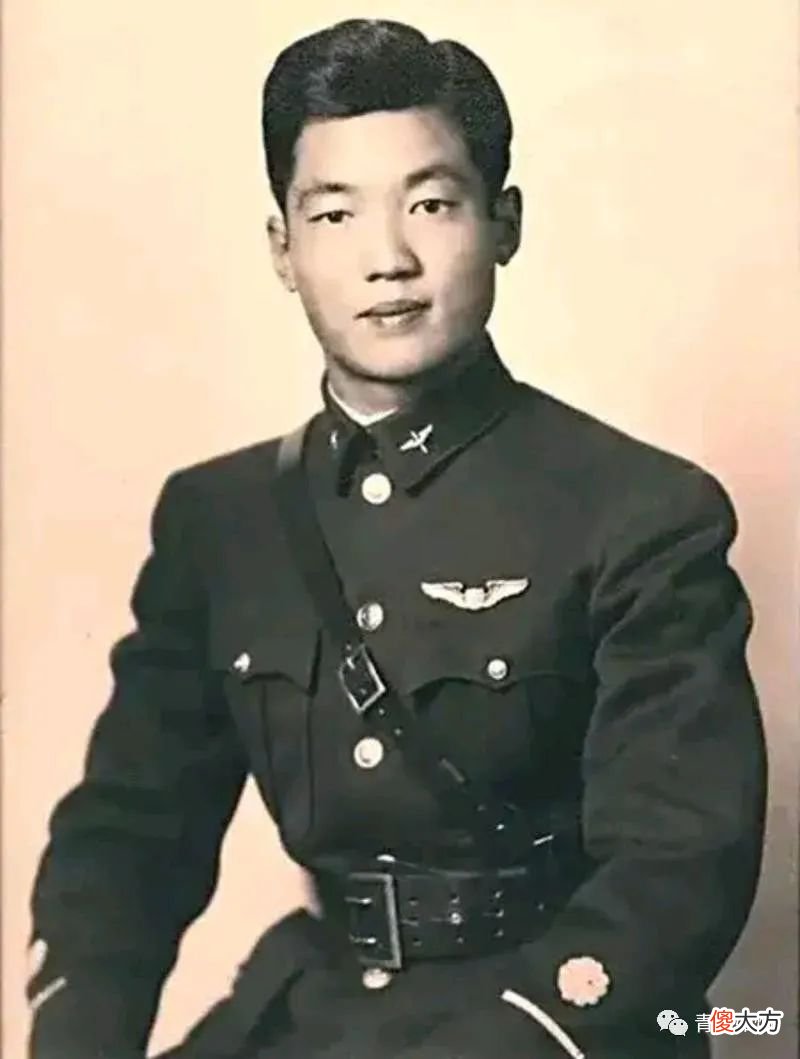【爱历史】民国生死恋，男子飞向蓝天前给恋人写下绝命书：此时，我已经死了