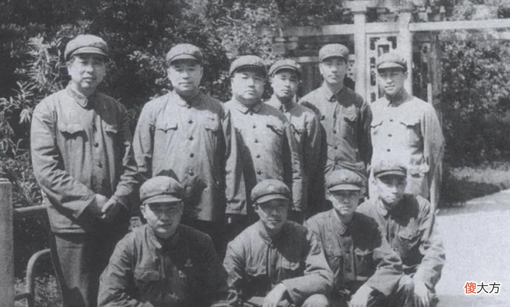 【爱历史】王近山晚年求医无门，上京求助老部下，对方一个电话就解决