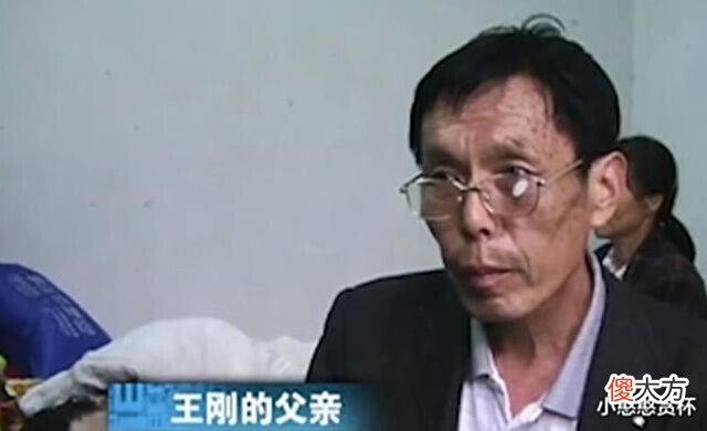 【游戏迷】2011年大学生躲网吧打十年游戏,归家5天后去世,遗言别卖我账号