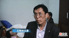 【游戏迷】2011年大学生躲网吧打十年游戏,归家5天后去世,遗言别卖我账号