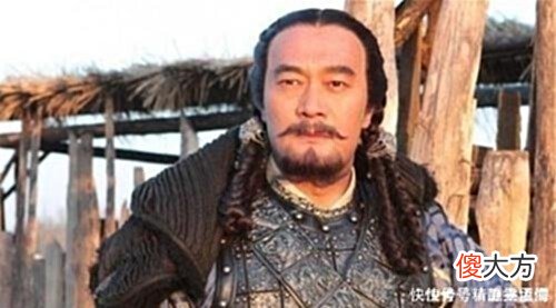 【历史故事】皇帝让人在宰相衣服上戳个洞，第二年发现洞还在，立即下令开国库！