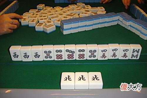 【游戏世界】打麻将的技巧口诀，学会这4招，提升您的牌技