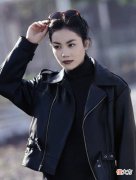 【就爱时尚】13岁的她颜值变高宛若被上帝重新吻脸！