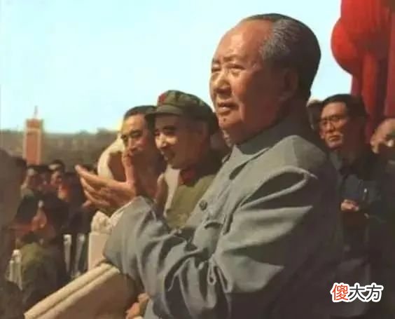【爱历史】罕见毛主席致信宋庆龄，此作毫无瑕疵，书法一绝，堪称典范