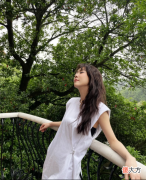 【时尚一点】薛凯琪还是一如既往地好看！白色系列的小裙子，看上去仙气十足
