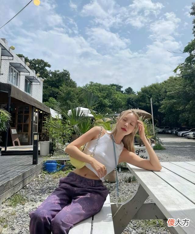 【时尚一点】油管博主Heejoo的日常穿搭 配色明亮丰富个性十足