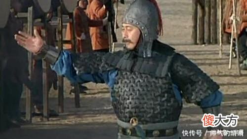 【爱历史】你穿越到潘凤身上，听见韩馥喊吾有上将潘凤，可斩华雄，怎么办