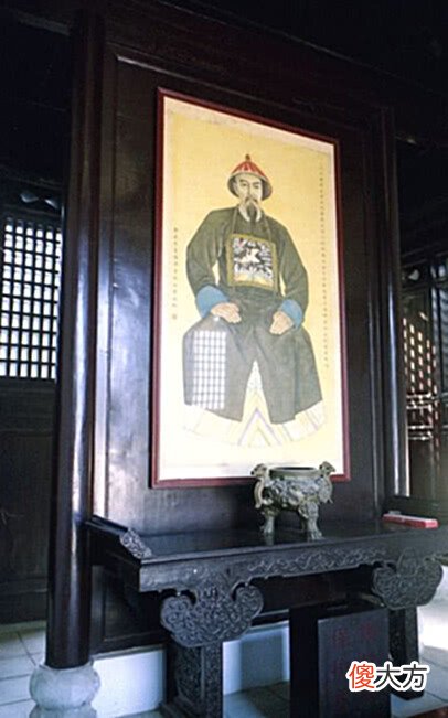 【爱历史】大清最成功的的汉族大臣张廷玉晚年为何训诫子孙不要努力？