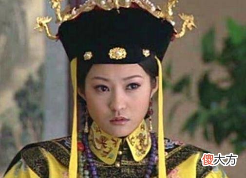 【爱历史】重温《还珠格格》，一个细节告诉你，皇后是大反派却最让人心疼？