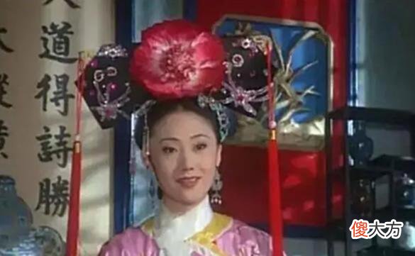 【爱历史】重温《还珠格格》，一个细节告诉你，皇后是大反派却最让人心疼？