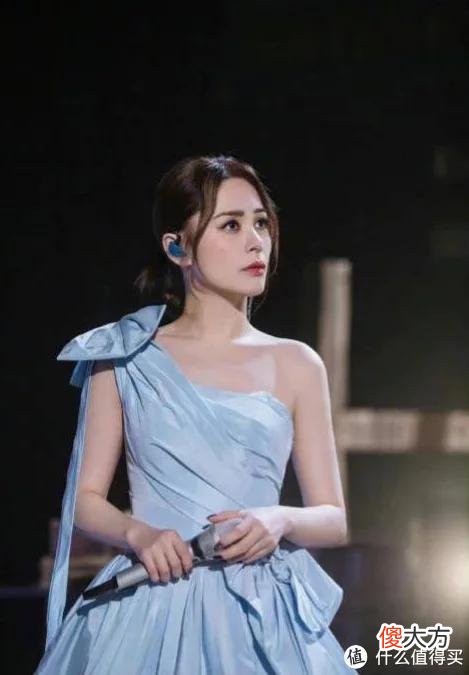【就爱时尚】没想到！今夏超火竟是“纯欲风”，减龄时髦还洋气，4、50岁女人必入