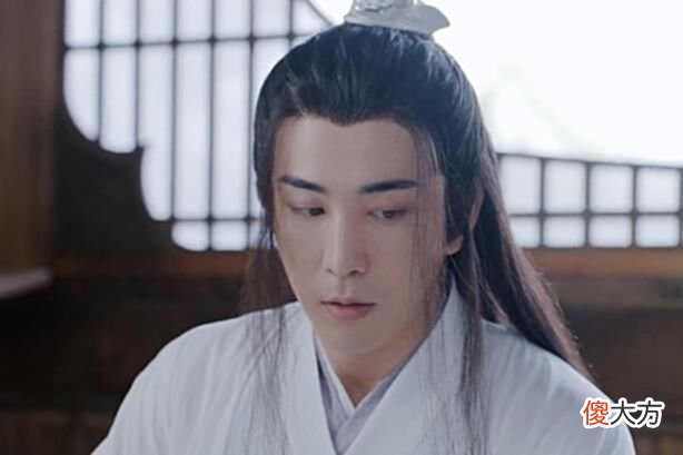 【历史故事】朱元璋给儿子找老师，老师问：不听话能打吗？朱元璋只说了4个字