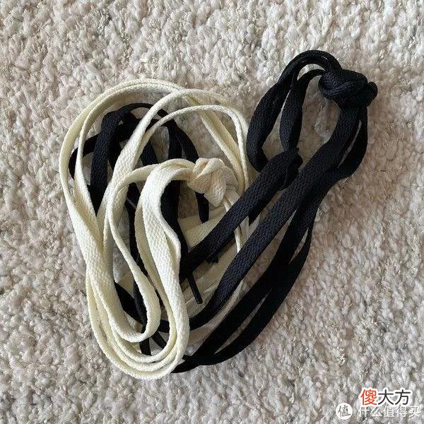 【时尚一点】Sneaker 篇一百六十九：两双Shadow 5000与袋鼠德产分享