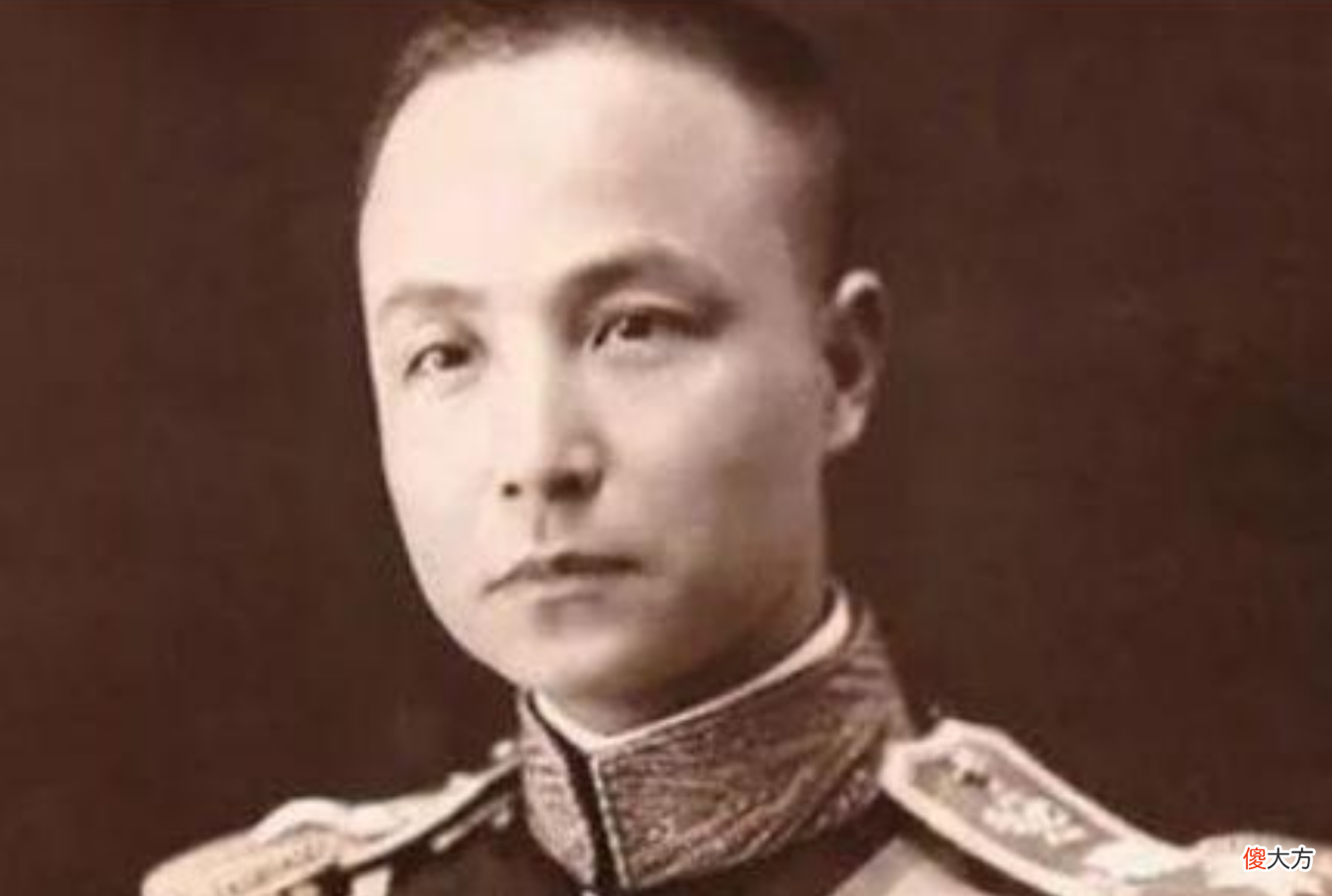 【爱历史】将军太困倒在椅子上入睡，小兵为他盖上被子，没想到命运就此改变