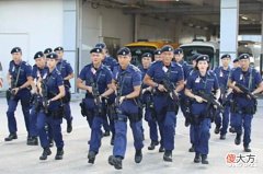 【历史故事】为什么香港交警都配枪,而内地不是每个警察都配枪?