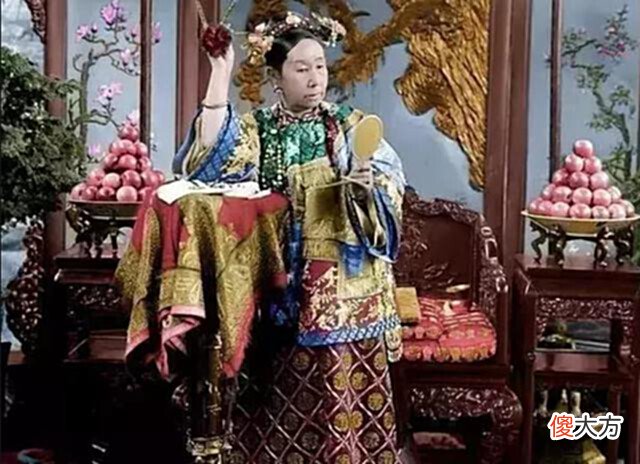 【爱历史】为了让自己舒服,慈禧竟让太监用嘴干这事,真是令大吃一惊
