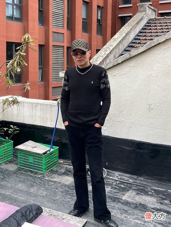 【时尚一点】这是我见过最时髦的上海爷爷：不穿老年装，爱戴帽子，优雅又随性
