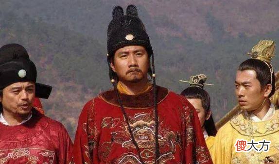 【历史故事】中国历史上为什么只有秦始皇穿黑龙袍？