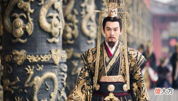 【历史故事】中国历史上为什么只有秦始皇穿黑龙袍？