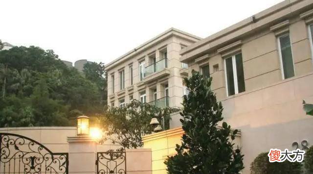 【历史故事】蓝琼缨与赌王何鸿燊如何相识、相爱、相守的？