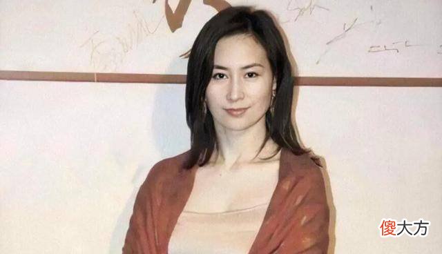 【历史故事】蓝琼缨与赌王何鸿燊如何相识、相爱、相守的？