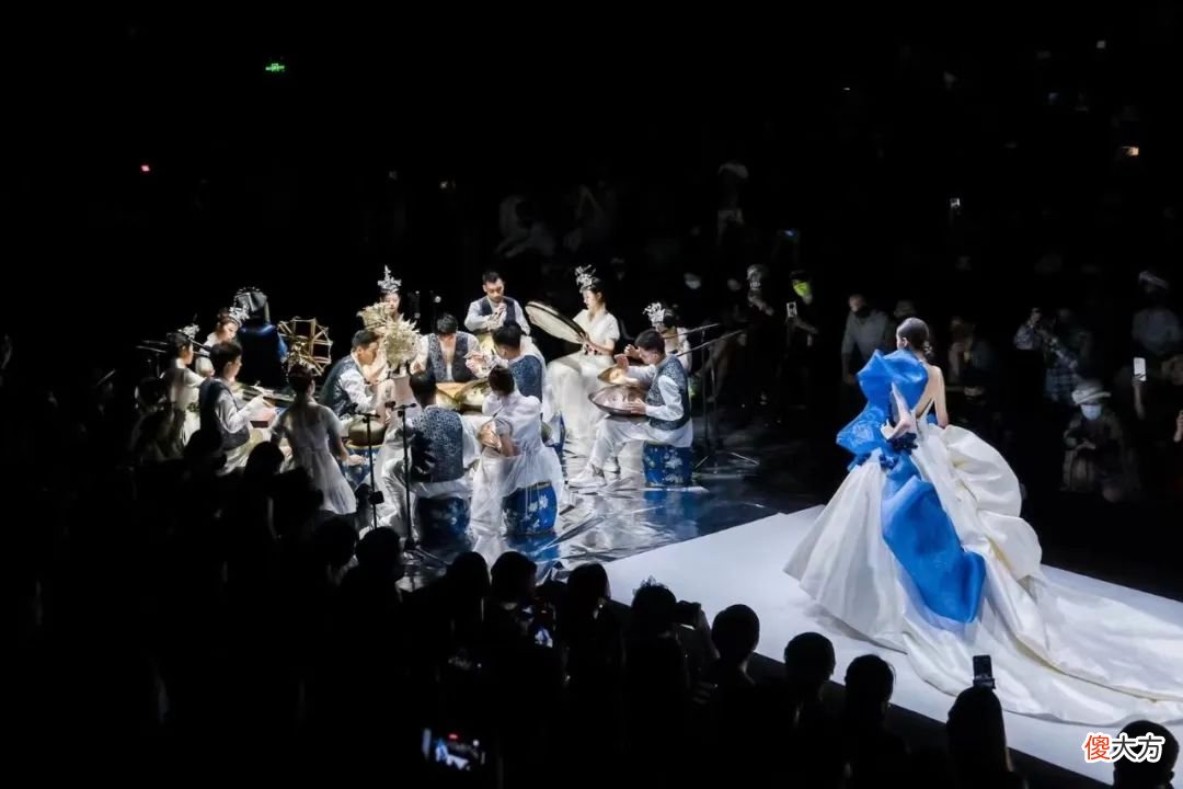 【就爱时尚】潇洒、柔美的东方女人，真好看
