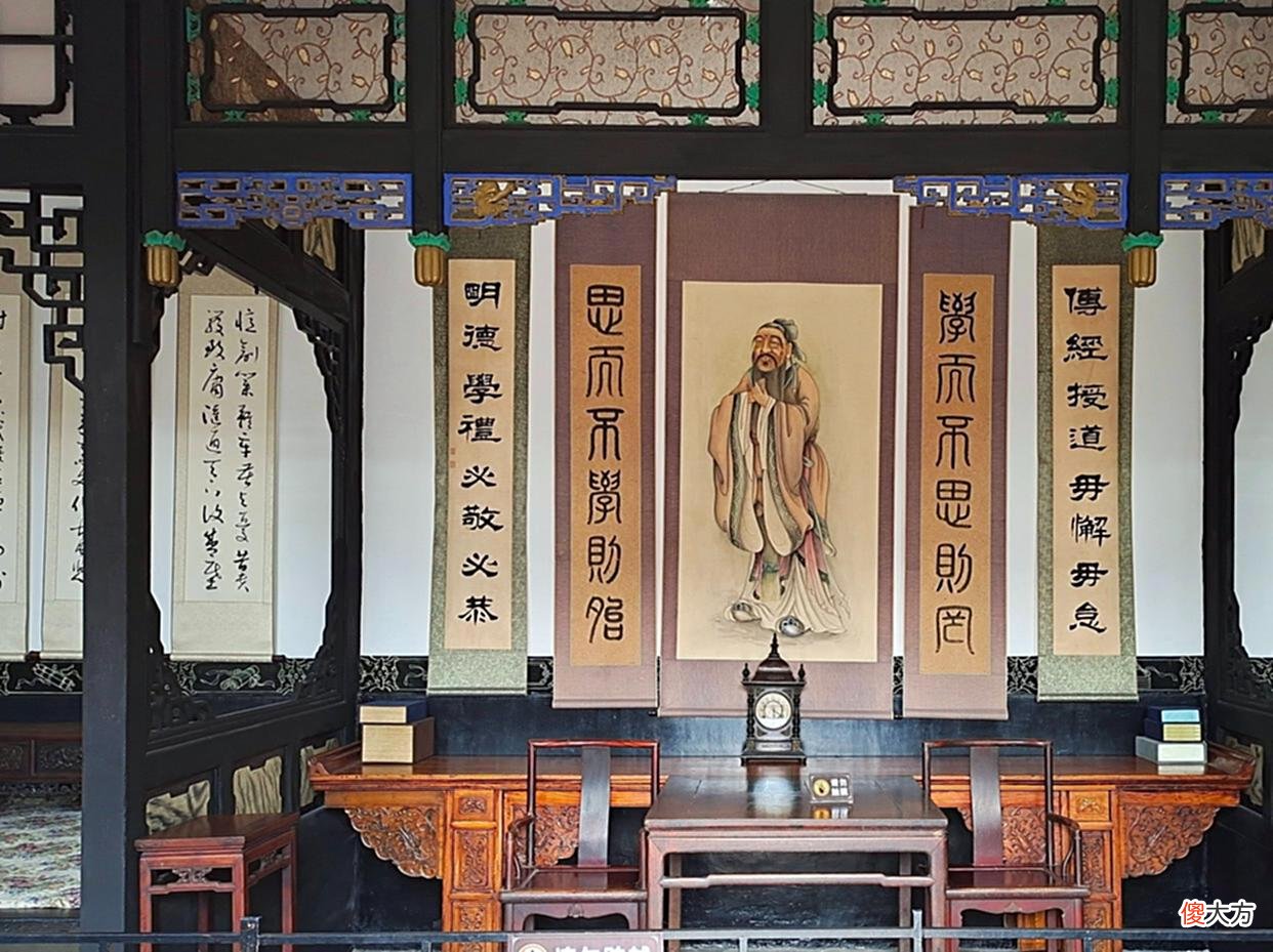 【爱历史】乔家大院富甲山西，日军扫荡时为啥不敢抢？看看乔家门口挂了什么
